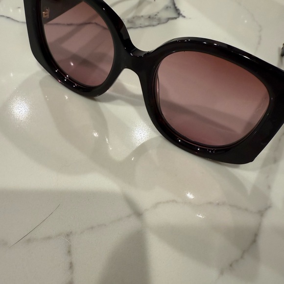 Gucci GG1257S Havana Red Square Sunglasses with Case - Picture 16 of 16